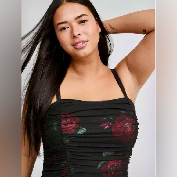 Torrid Marilyn Monroe Body-con Midi Dress - Size 2 - NWOT! - Picture 3 of 8